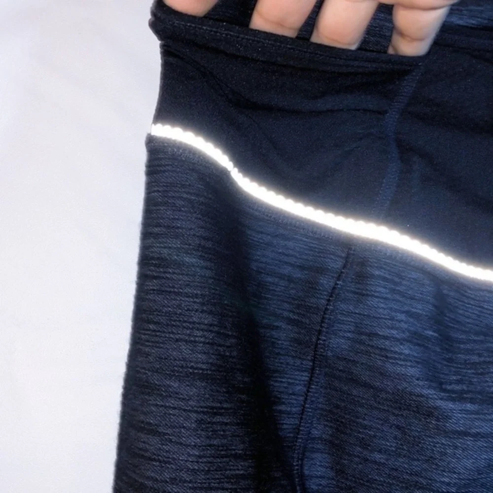 Lululemon leggings convertible size 8​